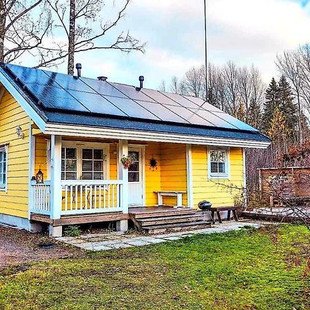 Pikku Torppa Cottage Kotka Exteriör bild