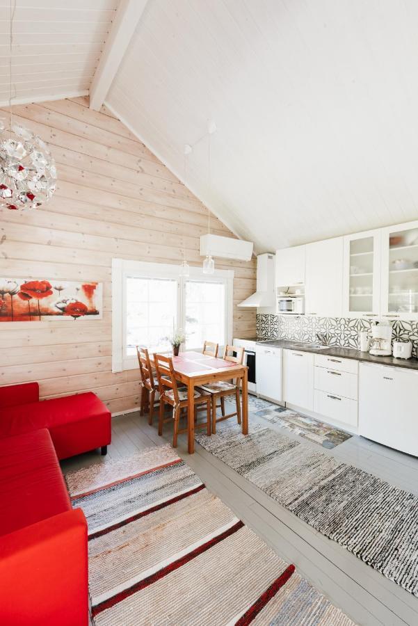 Pikku Torppa Cottage Kotka Exteriör bild